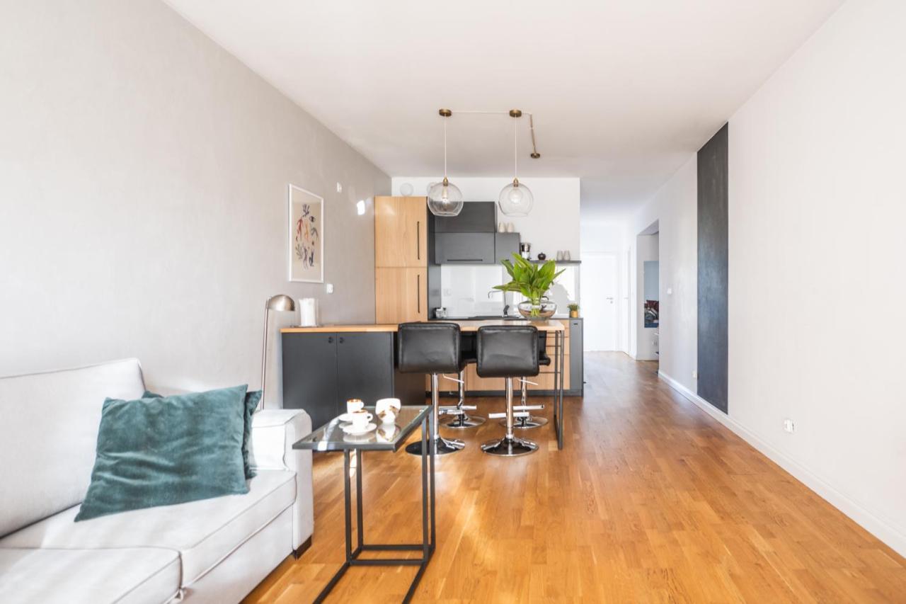 Krucza Apartment ~ Self Check-In 24H ~ Parking And Lift Wroclaw Ngoại thất bức ảnh