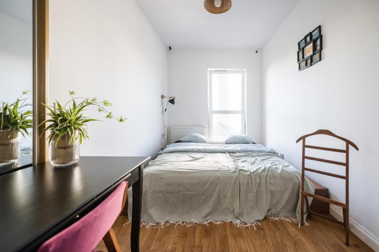 Krucza Apartment ~ Self Check-In 24H ~ Parking And Lift Wroclaw Ngoại thất bức ảnh